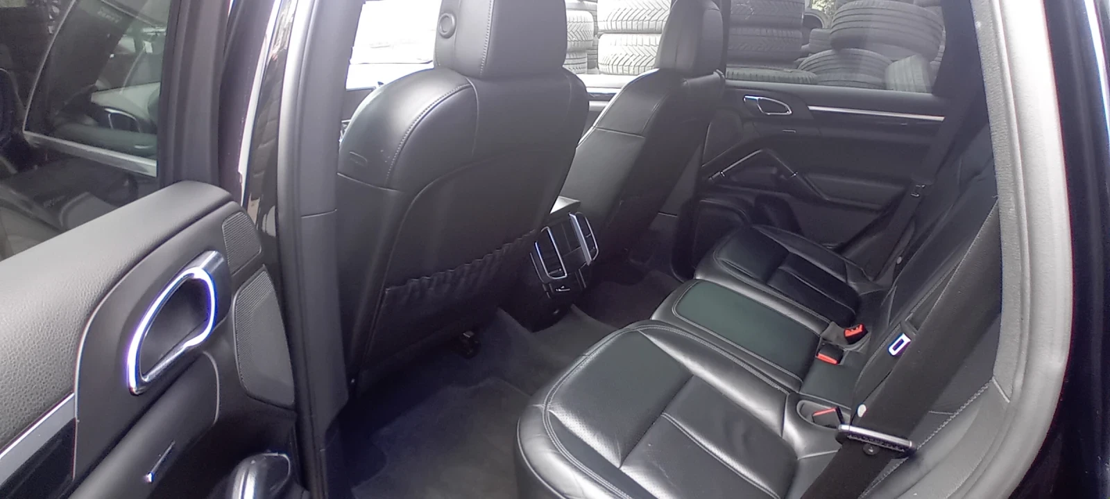 Porsche Cayenne 3.6, снимка 14 - Автомобили и джипове - 54437675