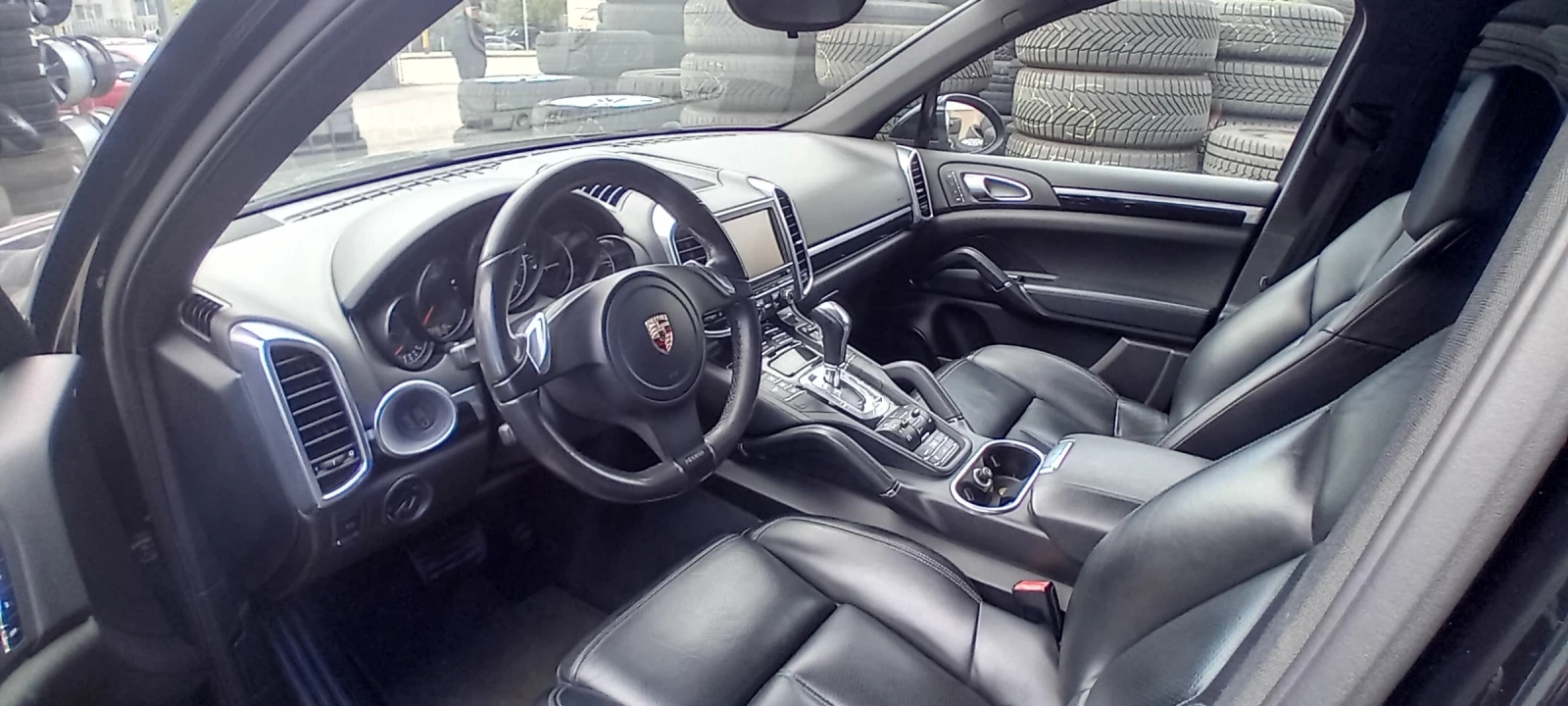 Porsche Cayenne 3.6, снимка 12 - Автомобили и джипове - 54437675