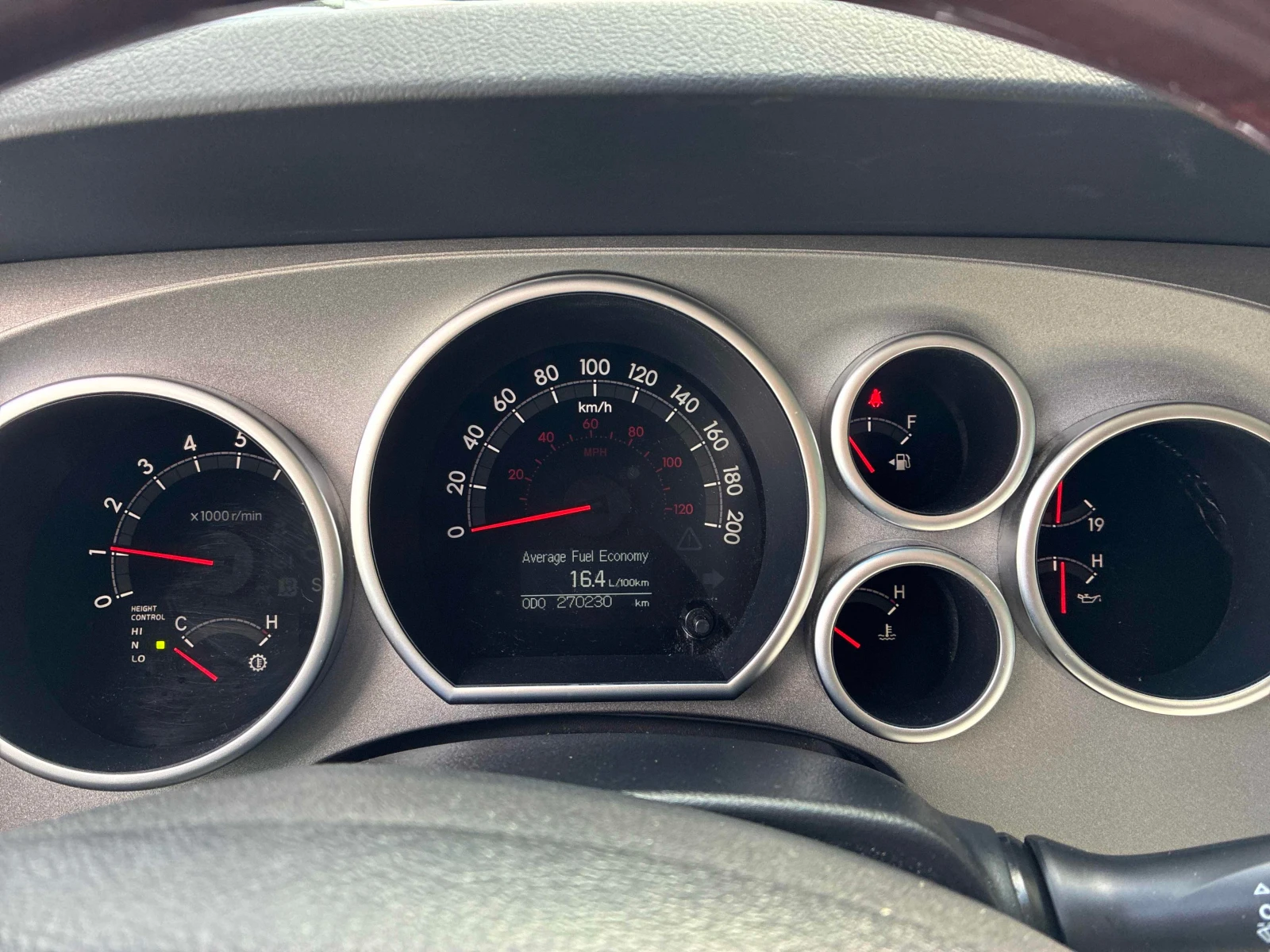 Toyota Sequoia * Platinum * АВТОКРЕДИТ БЕЗ ПЪРВОНАЧАЛНА ВНОСКА* , снимка 8 - Автомобили и джипове - 56038762