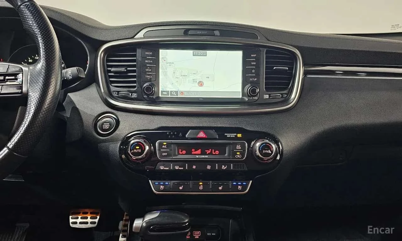 Kia Sorento * юGasoline 2.0 Turbo 2WD* АВТОКРЕДИТ* , снимка 13 - Автомобили и джипове - 56197836