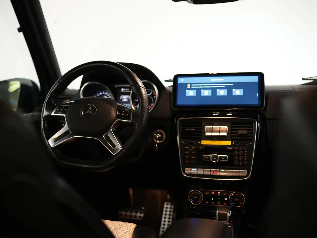 Mercedes-Benz G 63 | AMG | SUNROOF | BRABUS RIMS | 22 IN All | Mobile.bg � ����������� 17