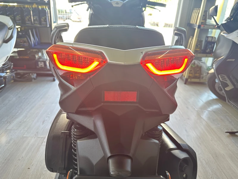 Yamaha X-max 300i ABS/ТС/LED 06.2017г., снимка 3 - Мотоциклети и мототехника - 51664231