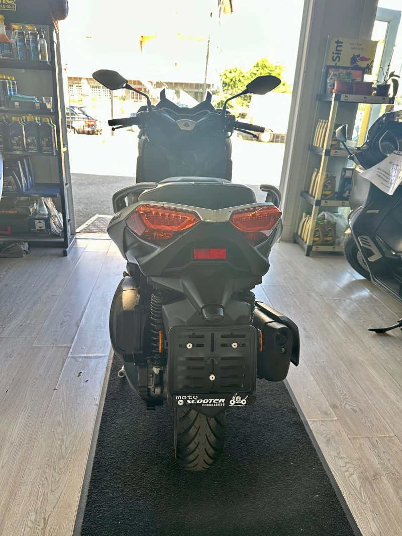 Yamaha X-max 300i ABS/ТС/LED 06.2017г., снимка 16 - Мотоциклети и мототехника - 51664231