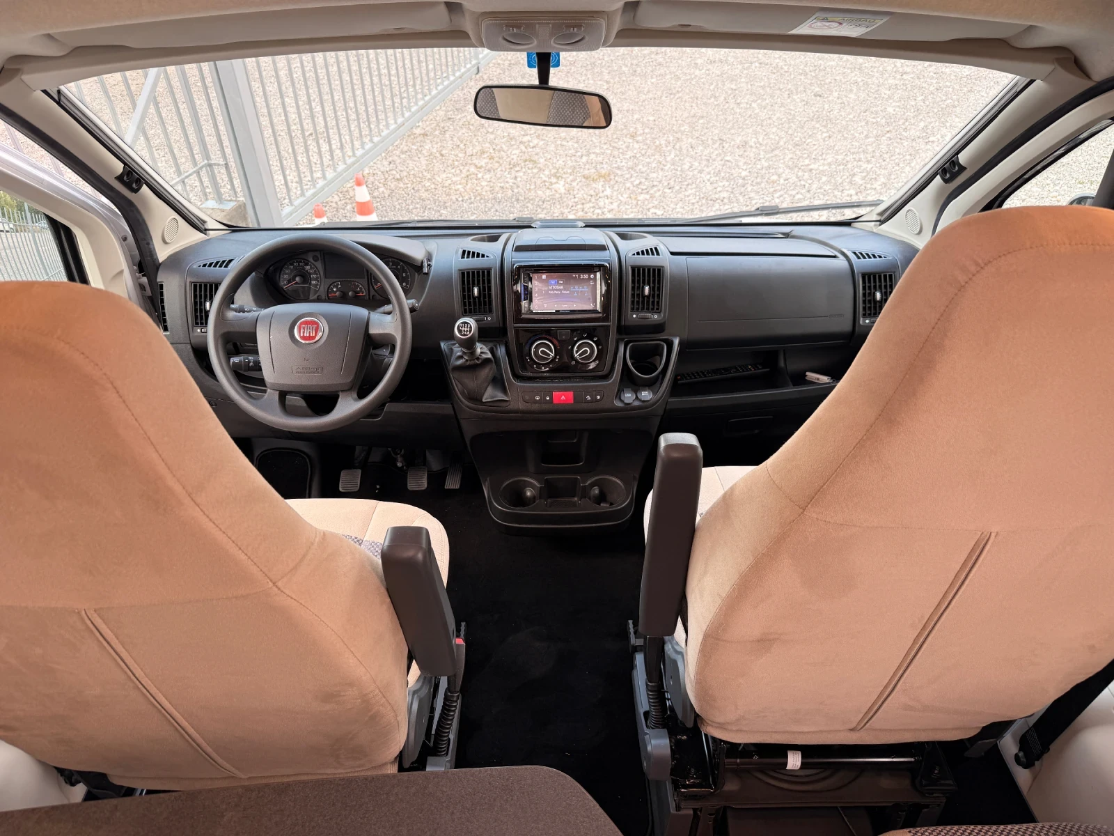 Кемпер Carthago T430 Malibu, снимка 6 - Каравани и кемпери - 56023169