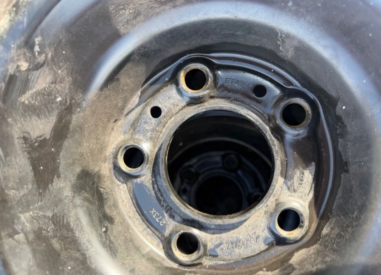 Гуми с джанти Goodyear 215/65R17, снимка 2 - Гуми и джанти - 55835916