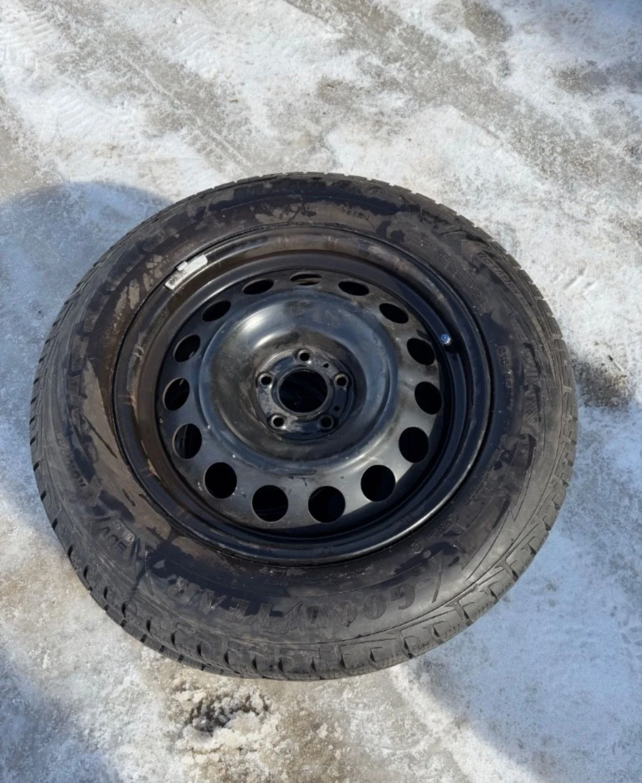 Гуми с джанти Goodyear 215/65R17