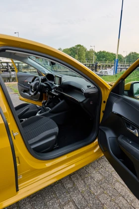 Peugeot 208, снимка 6