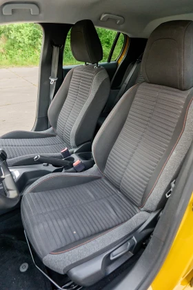 Peugeot 208, снимка 12