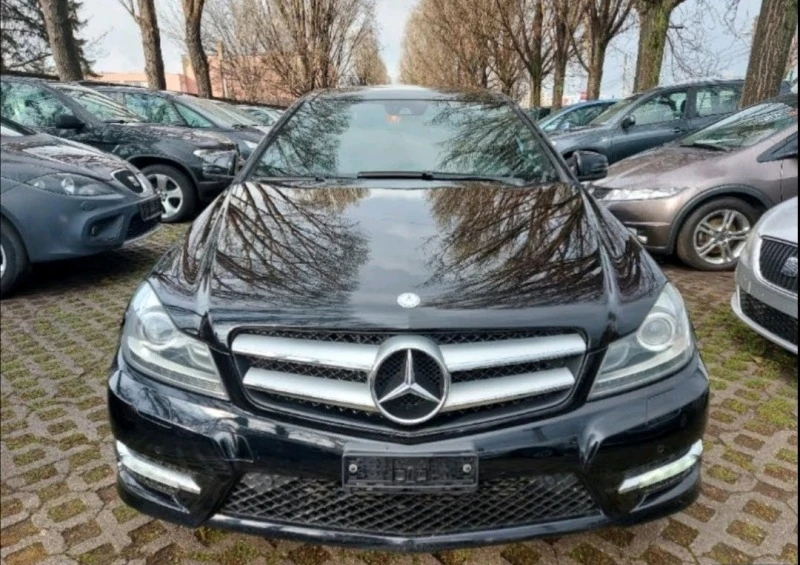 Mercedes-Benz C 220 2.2 AMG COUPE, снимка 7 - Автомобили и джипове - 38776275