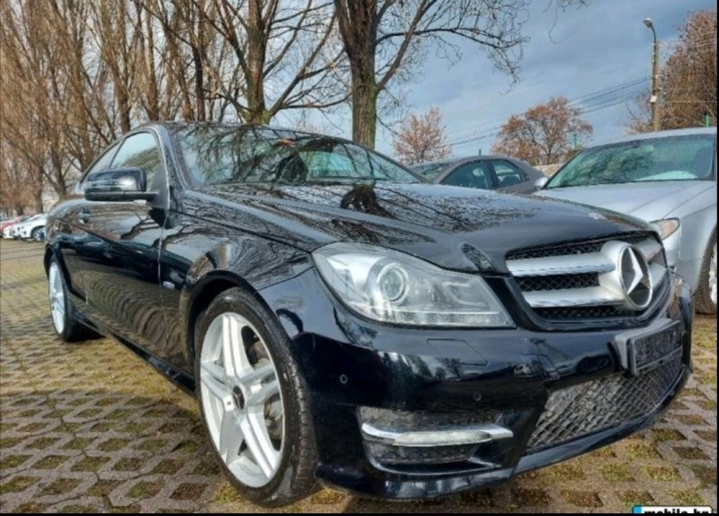 Mercedes-Benz C 220 2.2 AMG COUPE, снимка 9 - Автомобили и джипове - 38776275