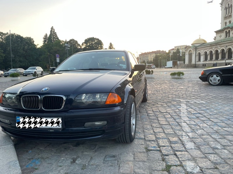 BMW 320, снимка 6 - Автомобили и джипове - 46419303