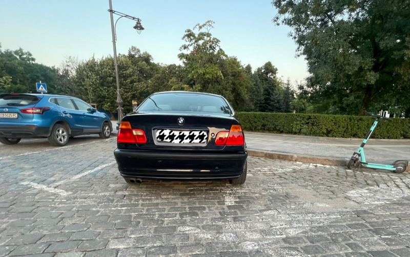 BMW 320, снимка 3 - Автомобили и джипове - 46419303