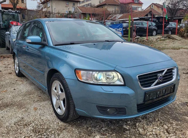 Volvo V50 2.0 HDI 136к.с , снимка 3 - Автомобили и джипове - 48239913