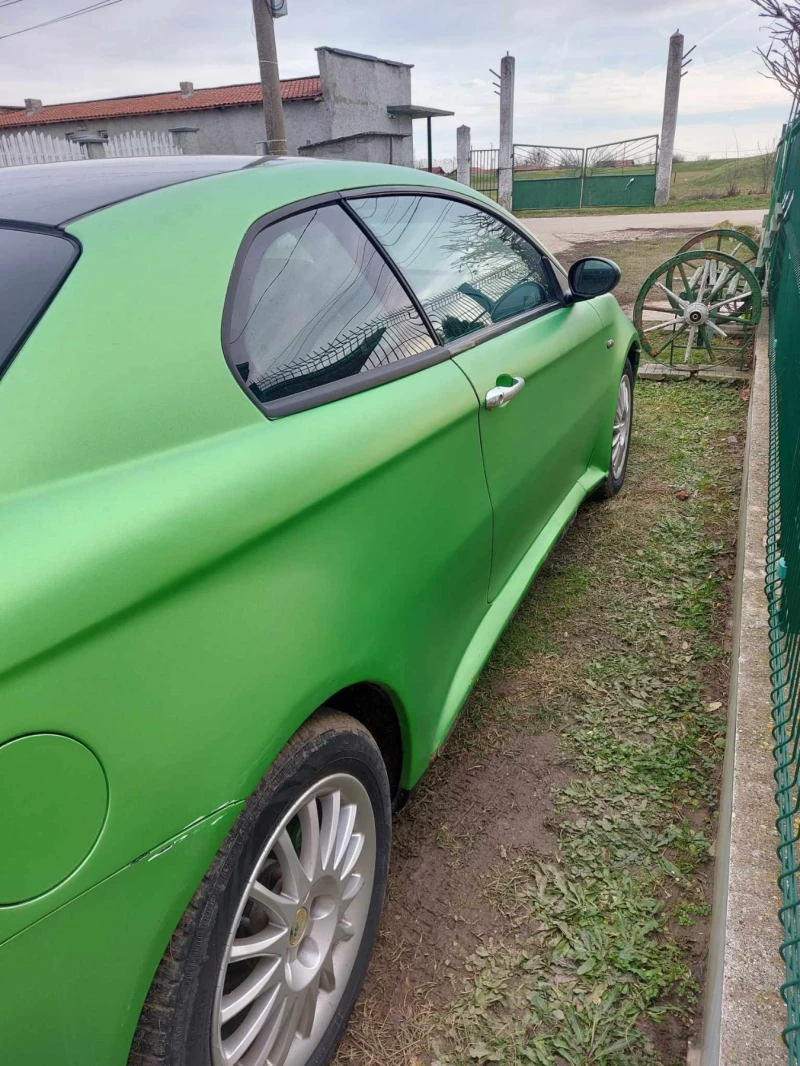 Alfa Romeo Gt JTD, снимка 4 - Автомобили и джипове - 49500475