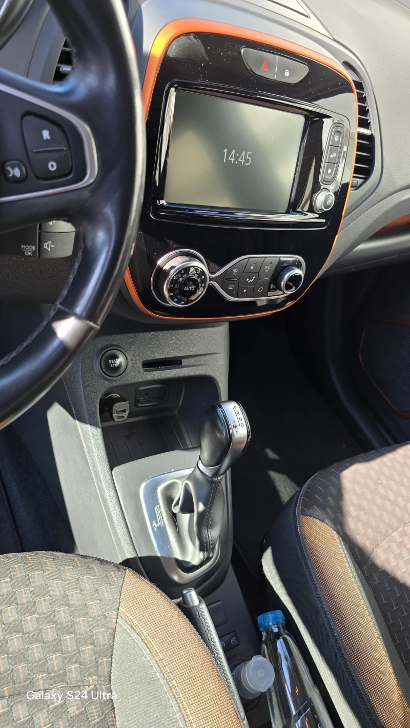 Renault Captur, снимка 3 - Автомобили и джипове - 49536415