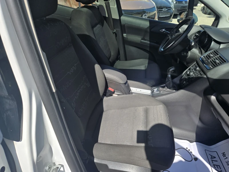 Opel Meriva, снимка 6 - Автомобили и джипове - 50387896