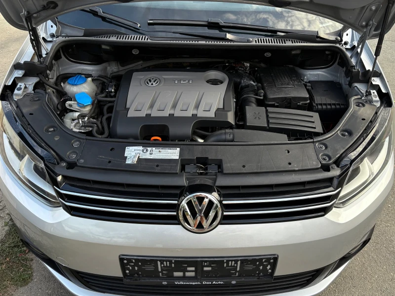 VW Touran 1.6TDI 6скорости*  TREND* 182 000км* , снимка 15 - Автомобили и джипове - 51683158