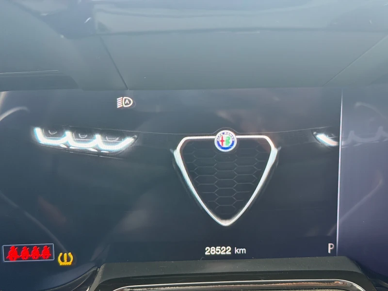 Alfa Romeo Tonale 1.3 бензин, 280 к.с, снимка 13 - Автомобили и джипове - 52412914