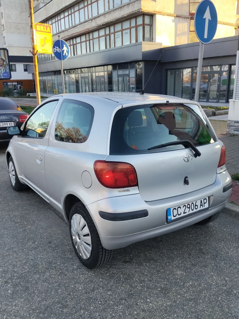Toyota Yaris 1.3, снимка 7 - Автомобили и джипове - 52547054