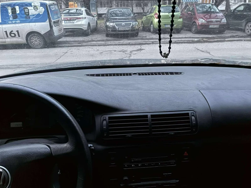 VW Passat, снимка 10 - Автомобили и джипове - 53262979