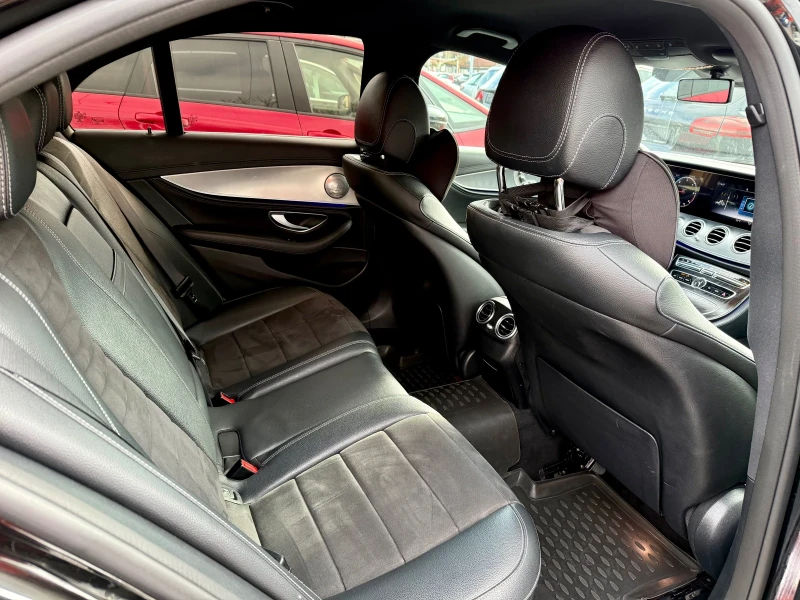 Mercedes-Benz E 220 4Matic AMG Line, снимка 16 - Автомобили и джипове - 53428337
