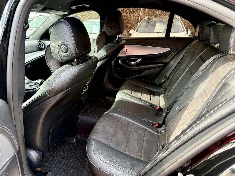 Mercedes-Benz E 220 4Matic AMG Line, снимка 17 - Автомобили и джипове - 53428337