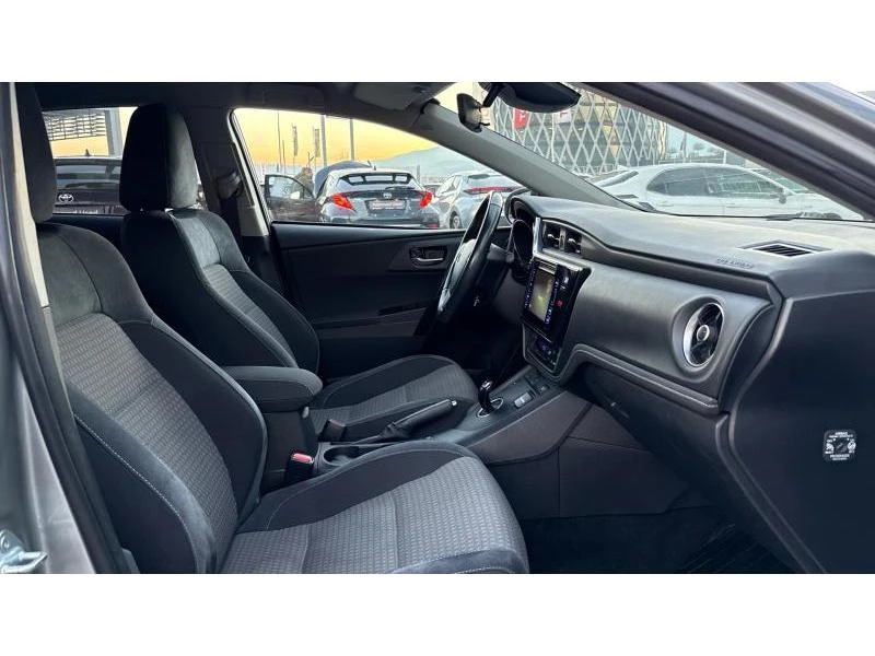 Toyota Auris 1.8 CVT HSD LUNA PLUS, снимка 6 - Автомобили и джипове - 52798268