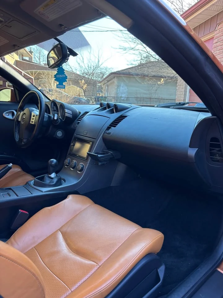 Nissan 350z * MANUAL* АВТОКРЕДИТ БЕЗ ПЪРВОНАЧАЛНА ВНОСКА* , снимка 7 - Автомобили и джипове - 54937571
