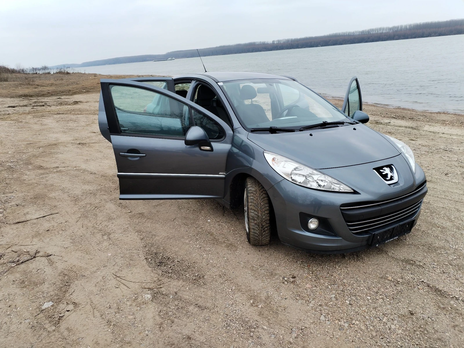 Peugeot 207 1.4i  - изображение 10