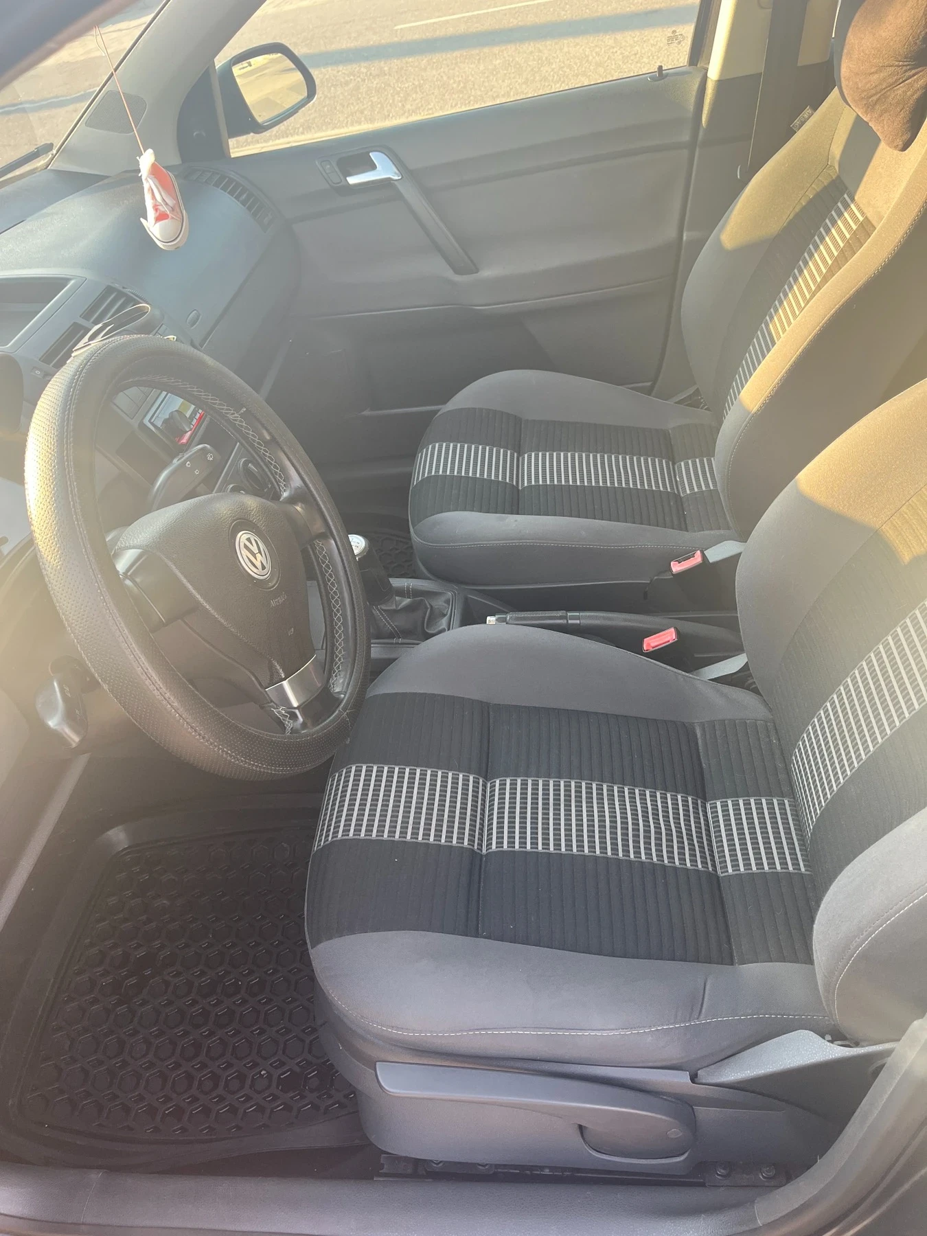 VW Polo 1.2 - изображение 7
