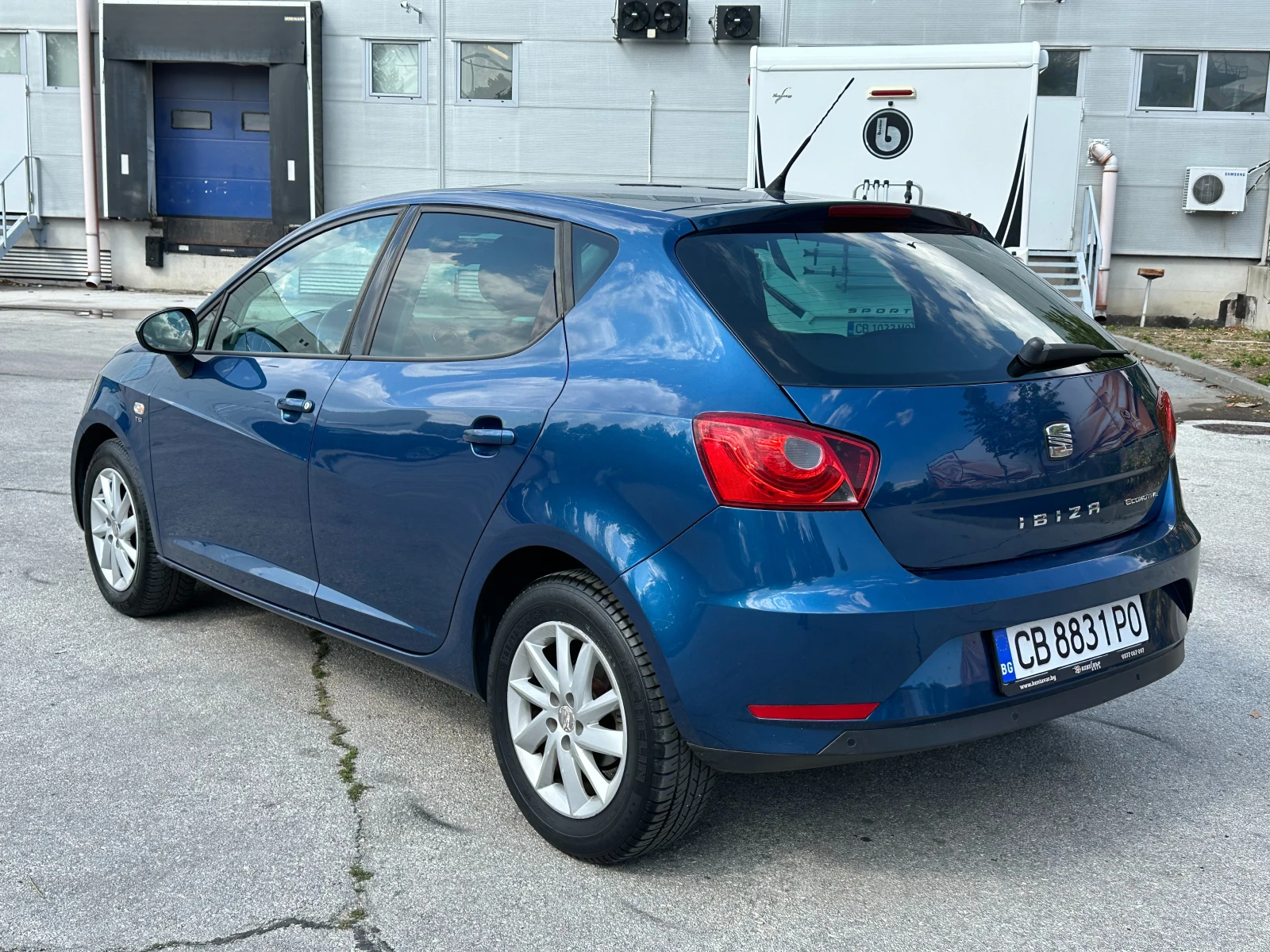 Seat Ibiza 1.2i 105 к.с. - изображение 3