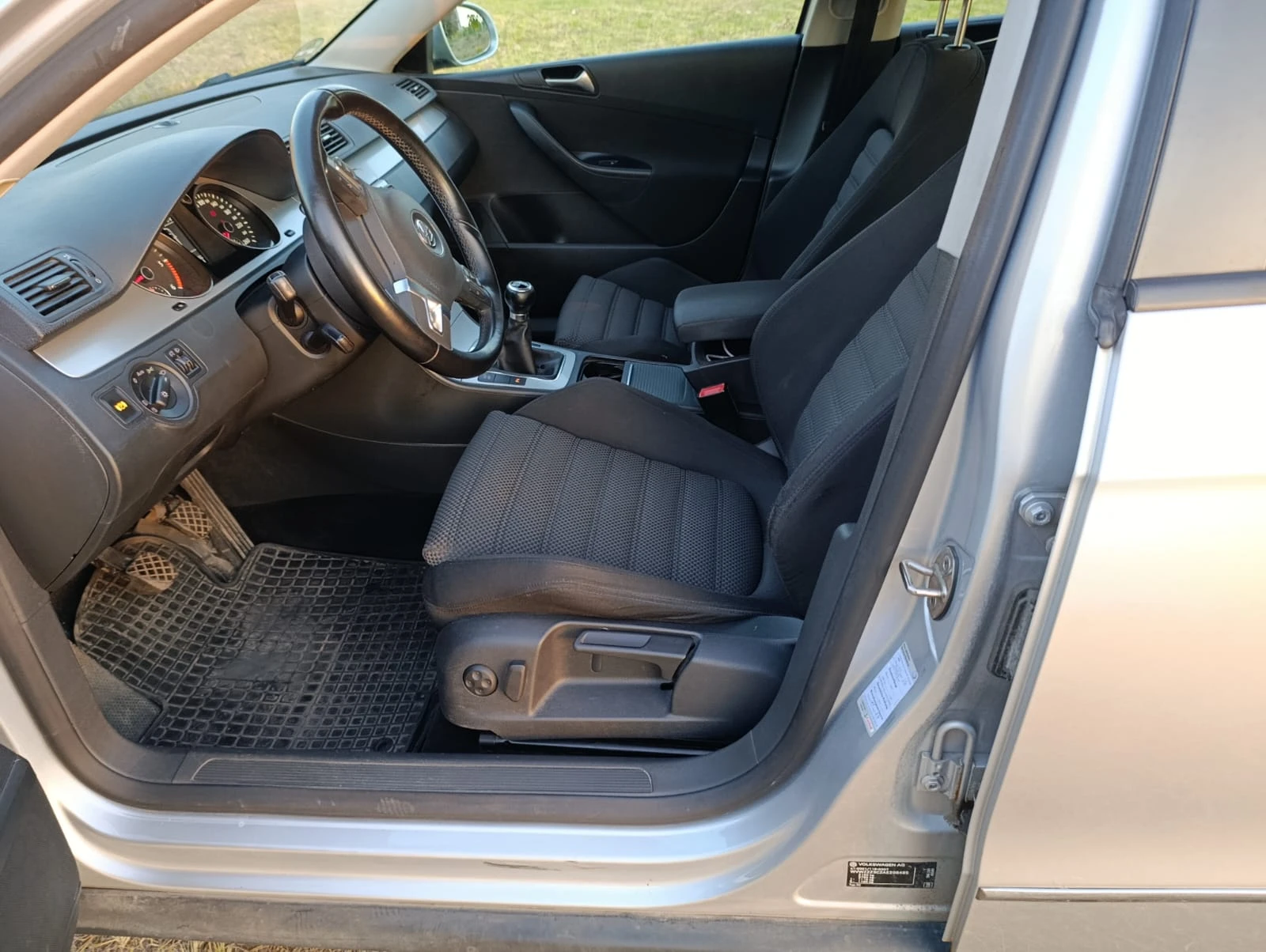 VW Passat 2.0 - изображение 8