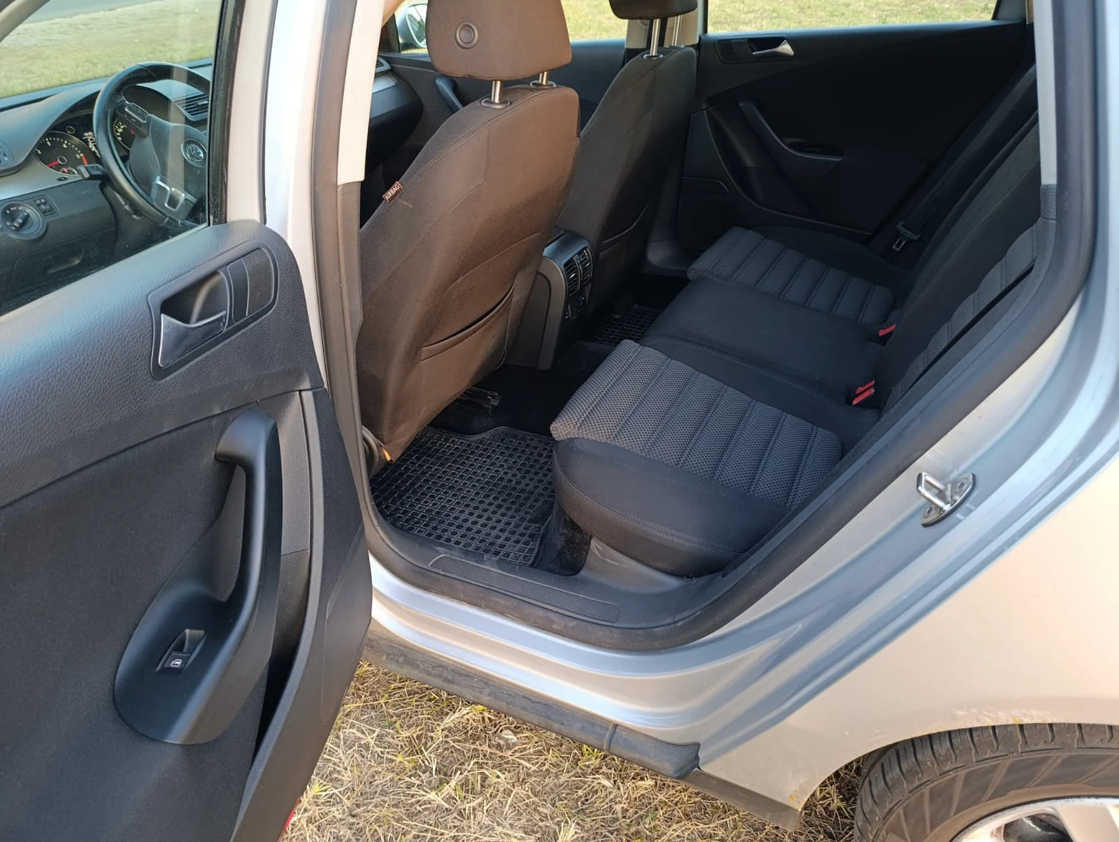 VW Passat 2.0 - изображение 10