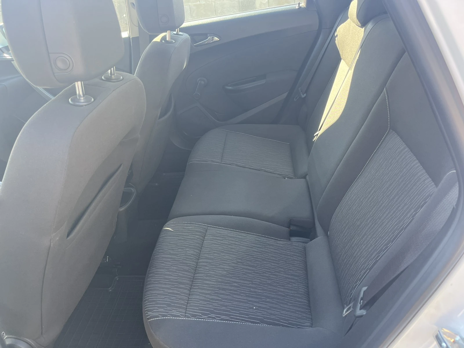 Opel Astra комби - изображение 7
