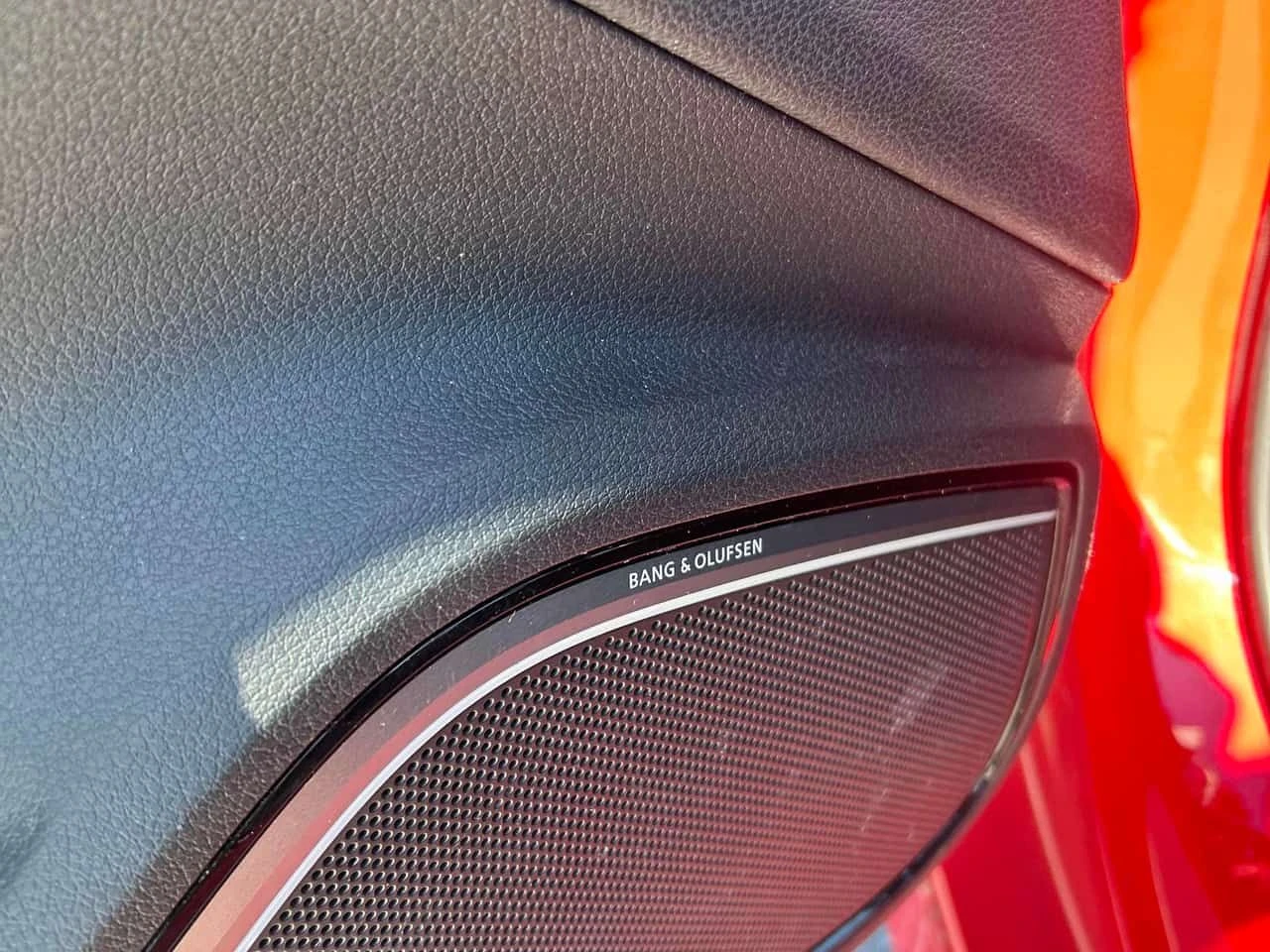 Audi S3 TECHNIK QUATTRO * ПОДГРЕВИ* ПАНОРАМА* ДВА КЛЮЧА* , снимка 12 - Автомобили и джипове - 54001719