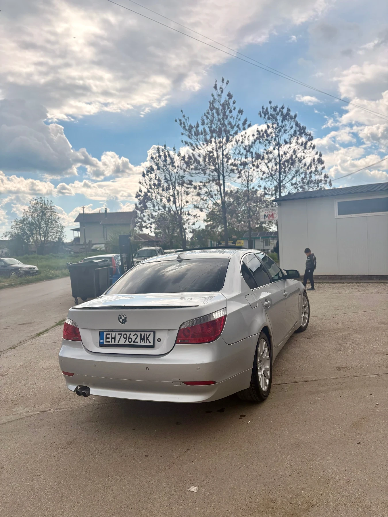 BMW 520, снимка 5 - Автомобили и джипове - 54390564