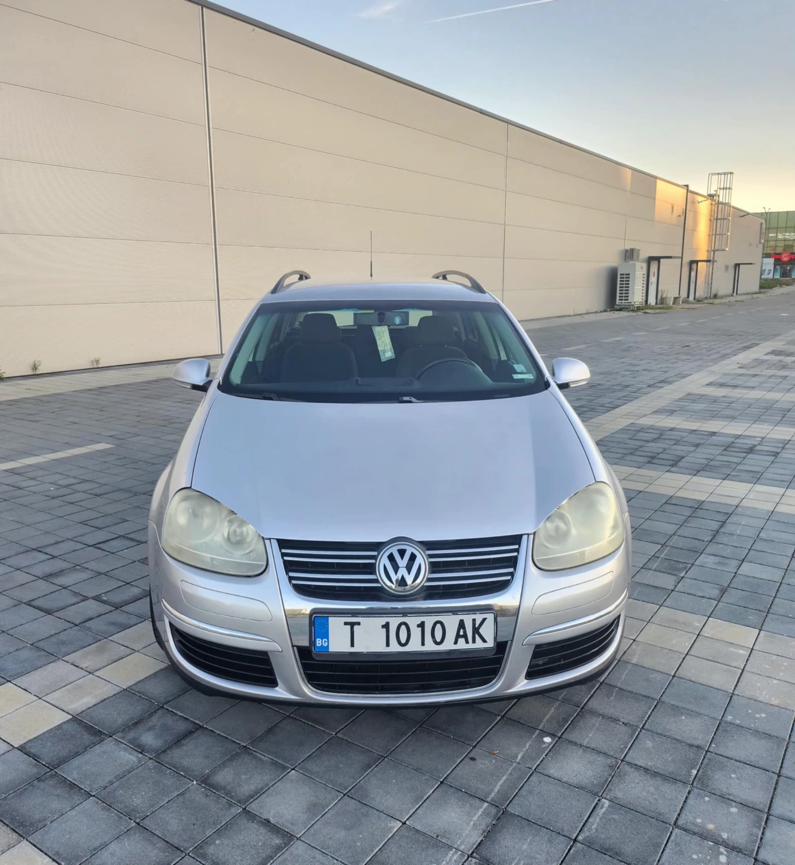 VW Golf 5, снимка 7 - Автомобили и джипове - 54635838