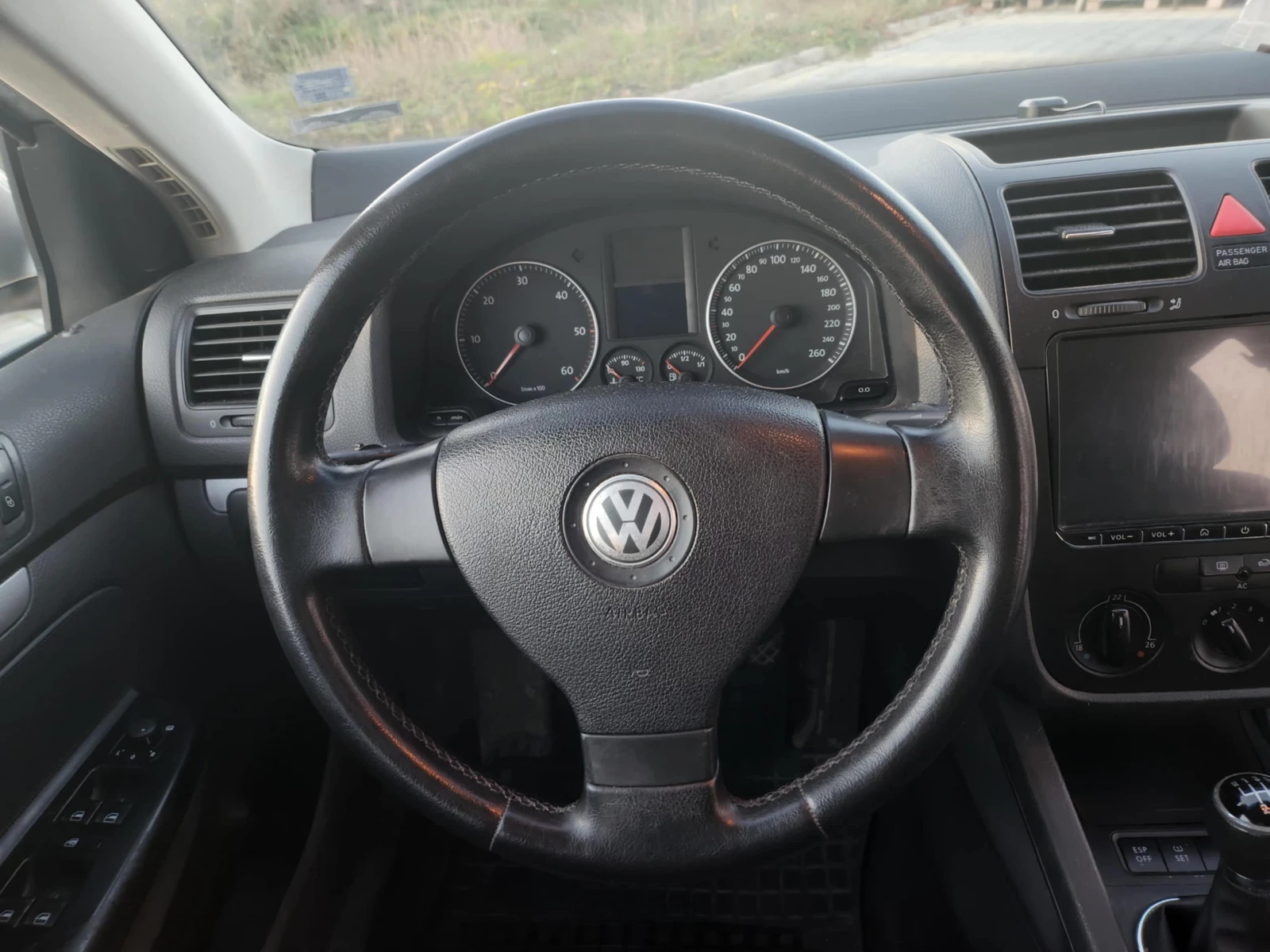 VW Golf 5, снимка 5 - Автомобили и джипове - 54635838