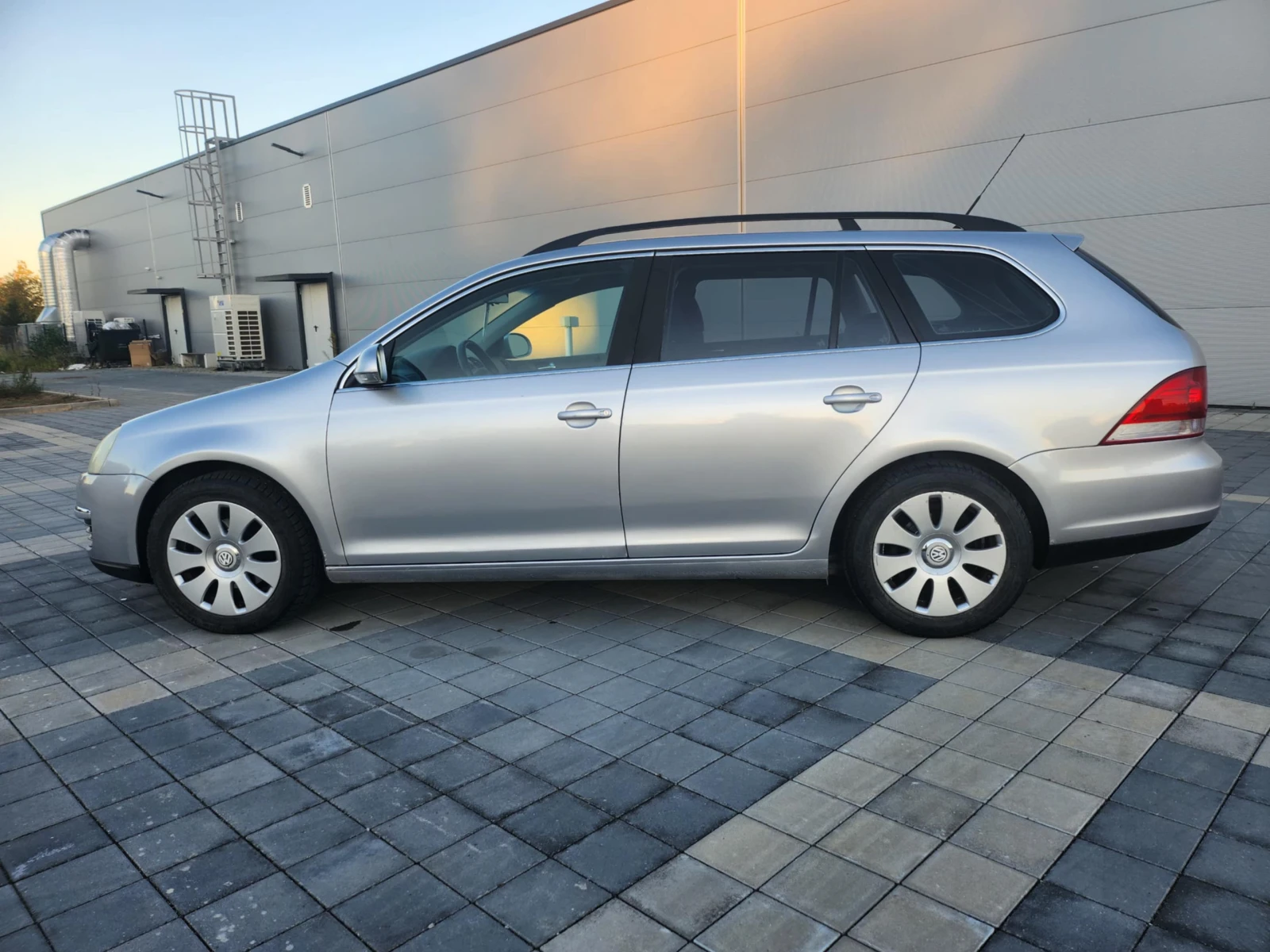 VW Golf 5, снимка 2 - Автомобили и джипове - 54635838