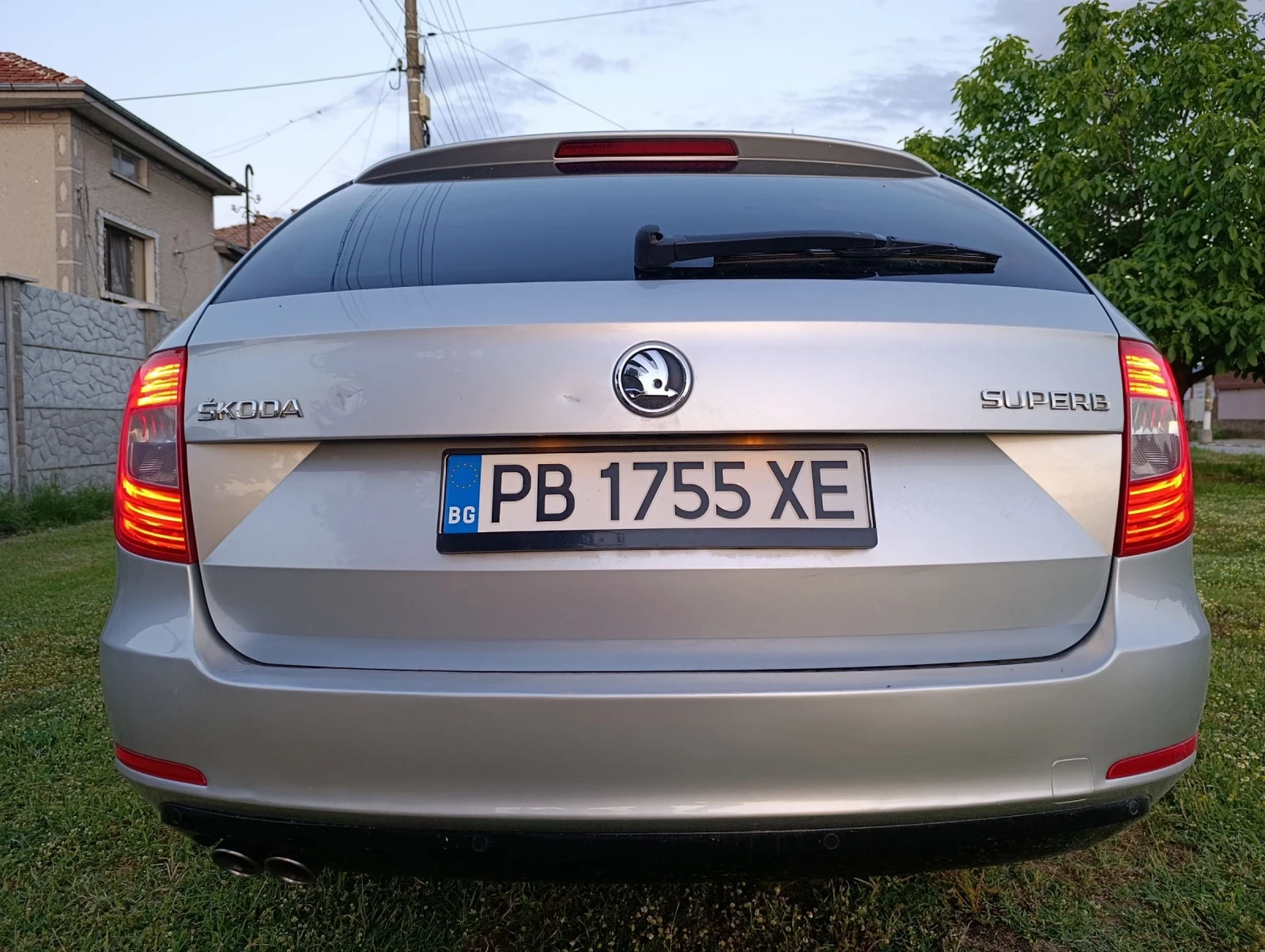 Skoda Superb 2.0TDI, снимка 6 - Автомобили и джипове - 54812431