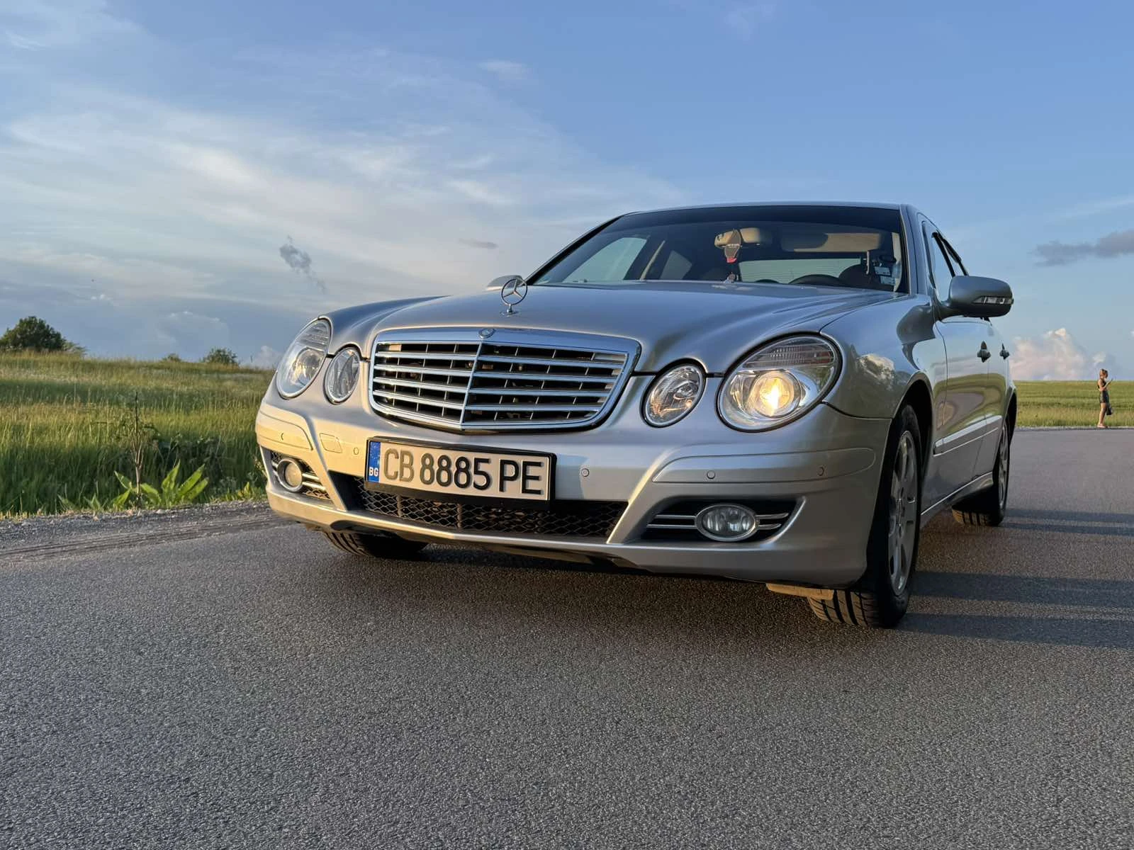 Mercedes-Benz E 220 CDI, снимка 14 - Автомобили и джипове - 54924977