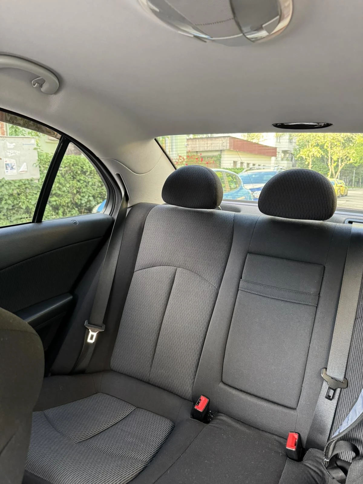 Mercedes-Benz E 220 CDI, снимка 3 - Автомобили и джипове - 54924977