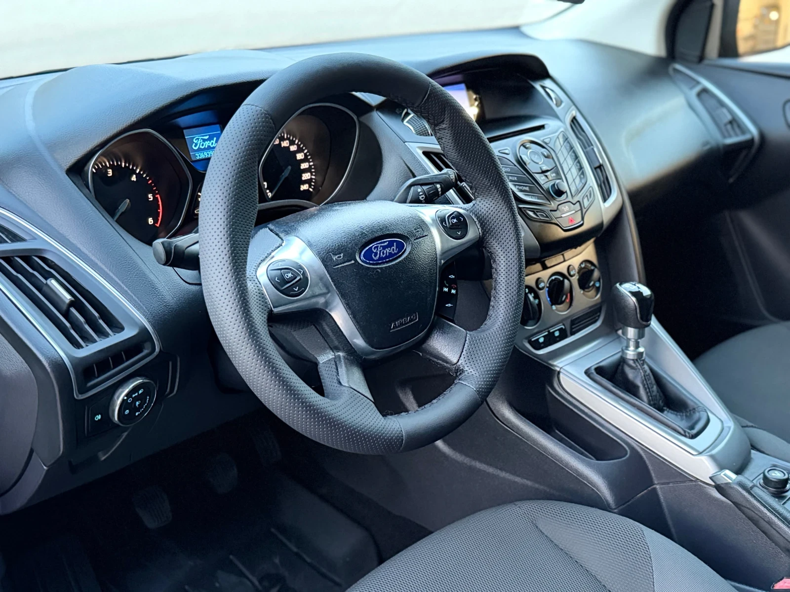 Ford Focus 2.0 TDCi 140 коня , снимка 6 - Автомобили и джипове - 55105888