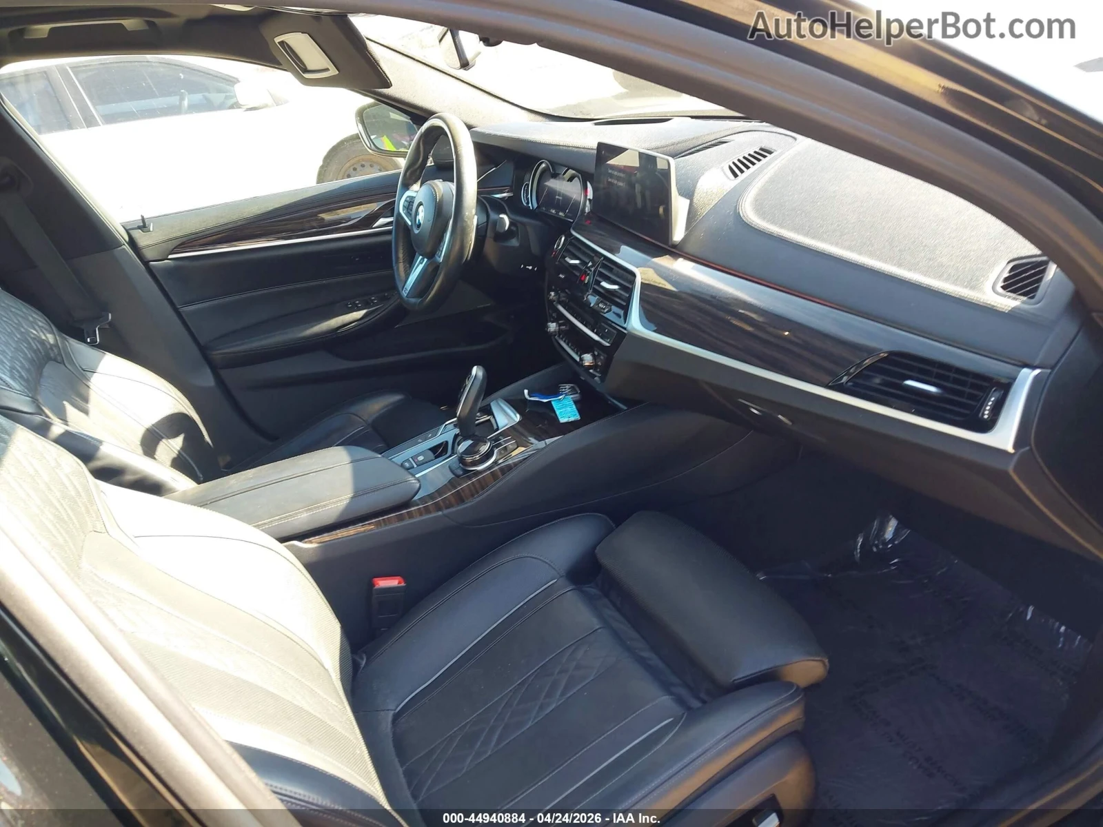 BMW 550 X-Drive* Bower Wilkins* Distronic* ЦЕНА ДО БГ, снимка 9 - Автомобили и джипове - 55134733