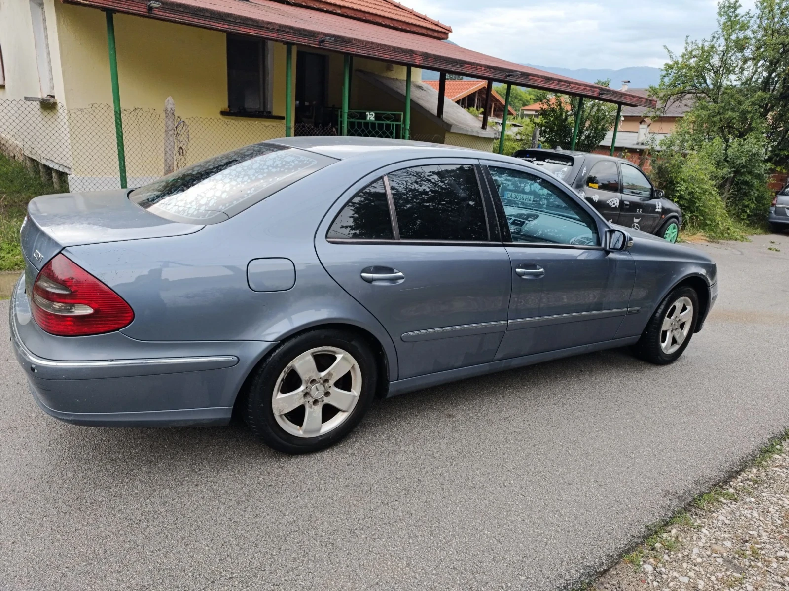 Mercedes-Benz E 270, снимка 2 - Автомобили и джипове - 55211970