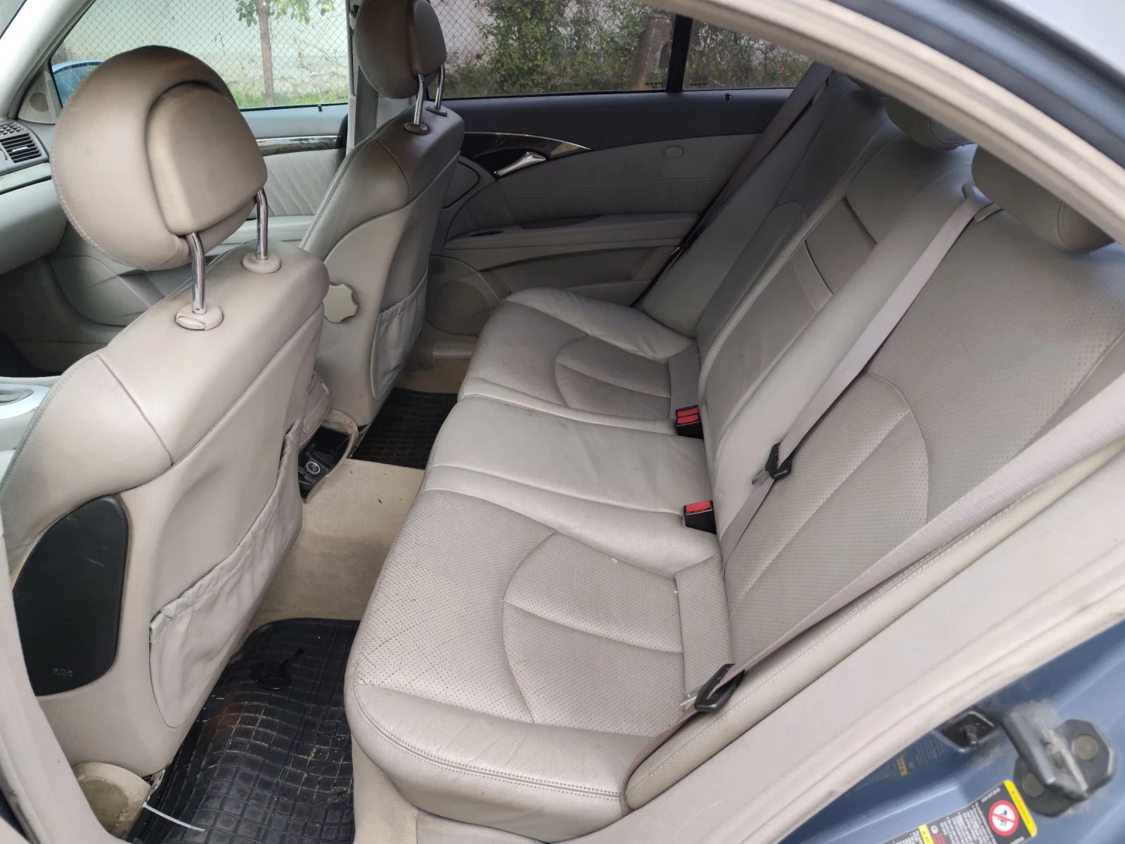 Mercedes-Benz E 270, снимка 5 - Автомобили и джипове - 55211970