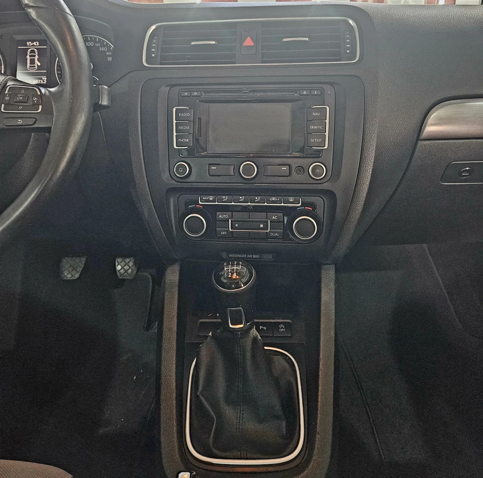 VW Jetta 1.6TDI High Executive Line 2013, снимка 8 - Автомобили и джипове - 55241796