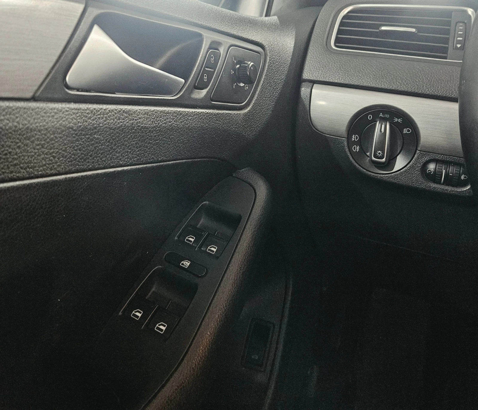 VW Jetta 1.6TDI High Executive Line 2013, снимка 13 - Автомобили и джипове - 55241796