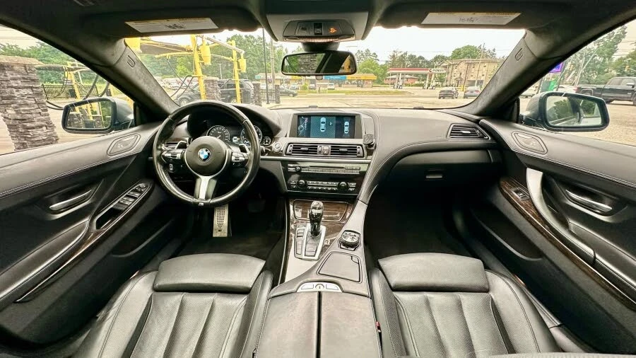 BMW 650 XDRIVE HARMAN KARDON/PANORAMA/360CAM, снимка 9 - Автомобили и джипове - 55347873