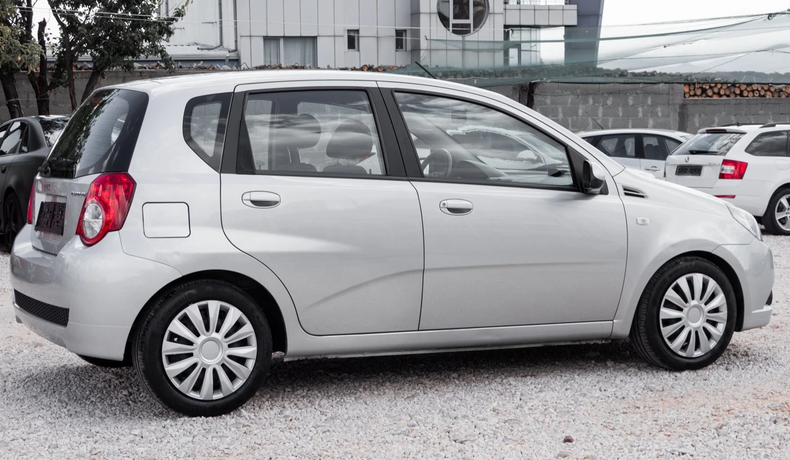 Chevrolet Aveo, снимка 8 - Автомобили и джипове - 55449837